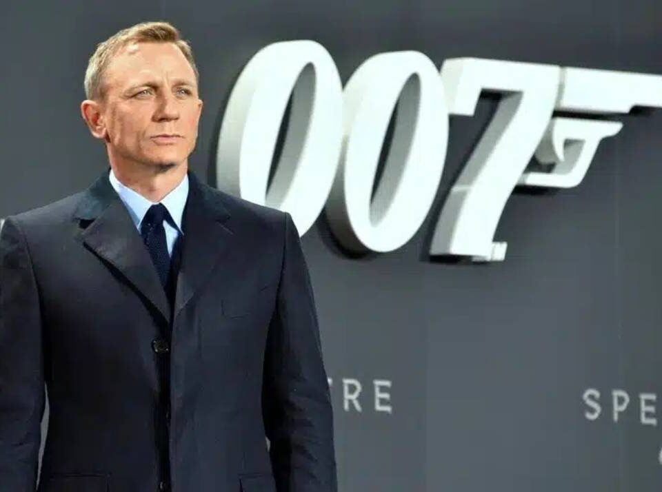 Daniel Craig Martin Campbell